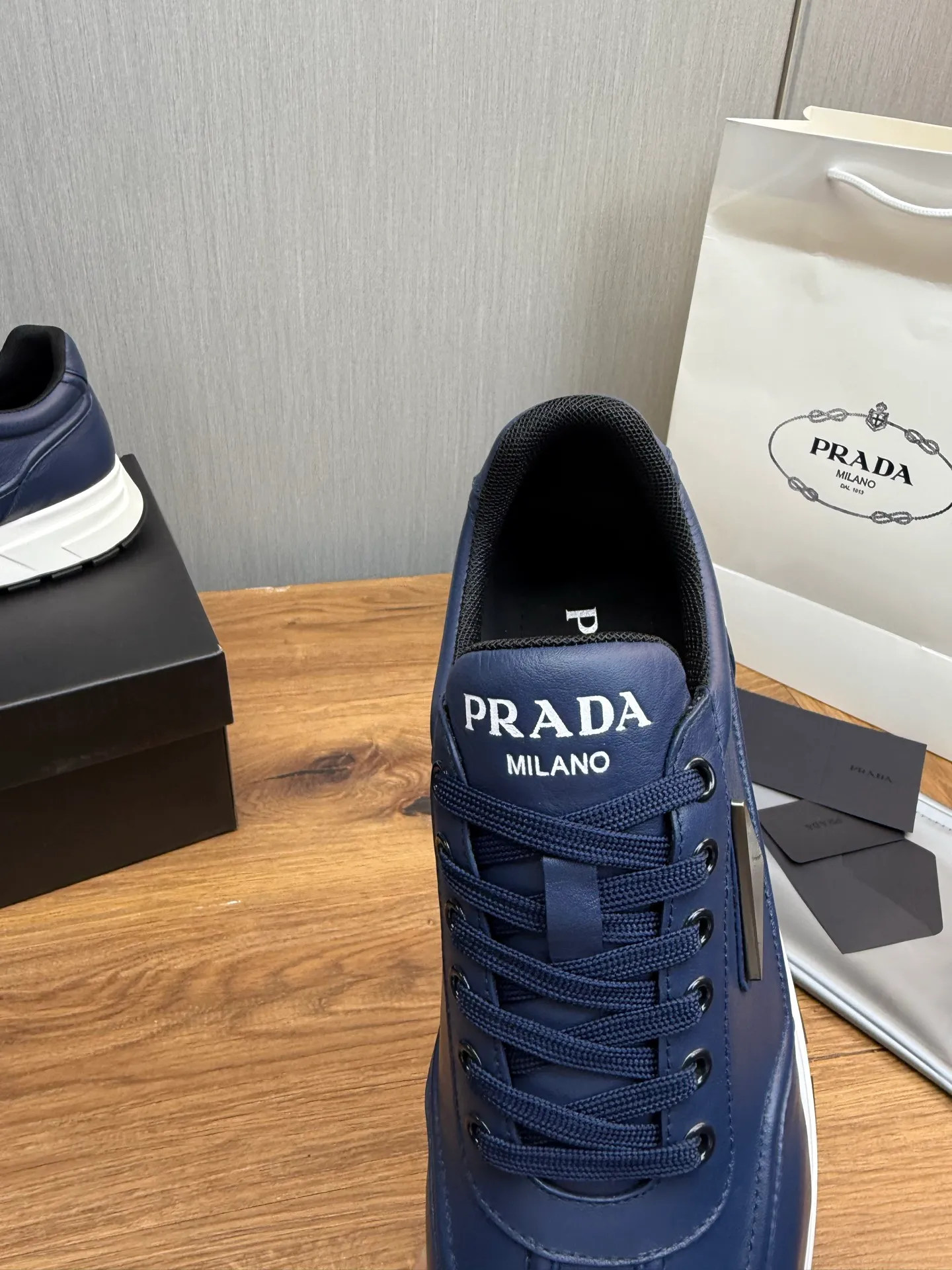Factory price 640💰 [PRADA] Popular items in men's shoe counters, synchronized with the official website, 1 high-quality shipment ✔️Original cowhide + cowhide lining, 1🆚1 replica, original sole, 38-45 (45 customized, non-refundable)